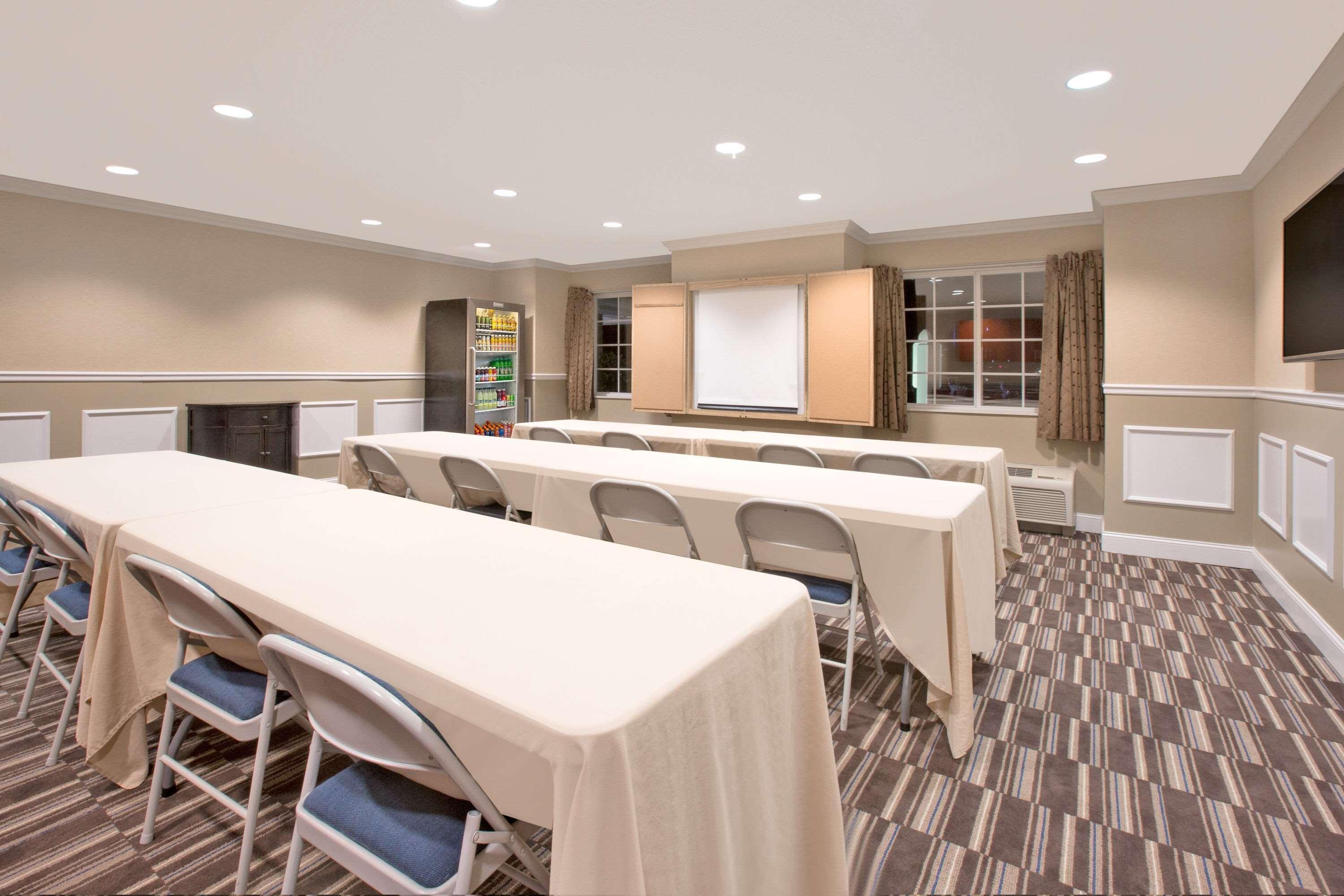 Microtel Inn & Suites By Wyndham Gardendale Eksteriør billede
