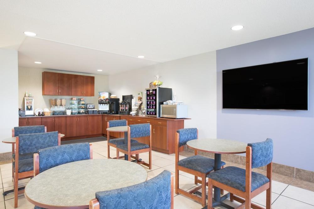 Microtel Inn & Suites By Wyndham Gardendale Eksteriør billede